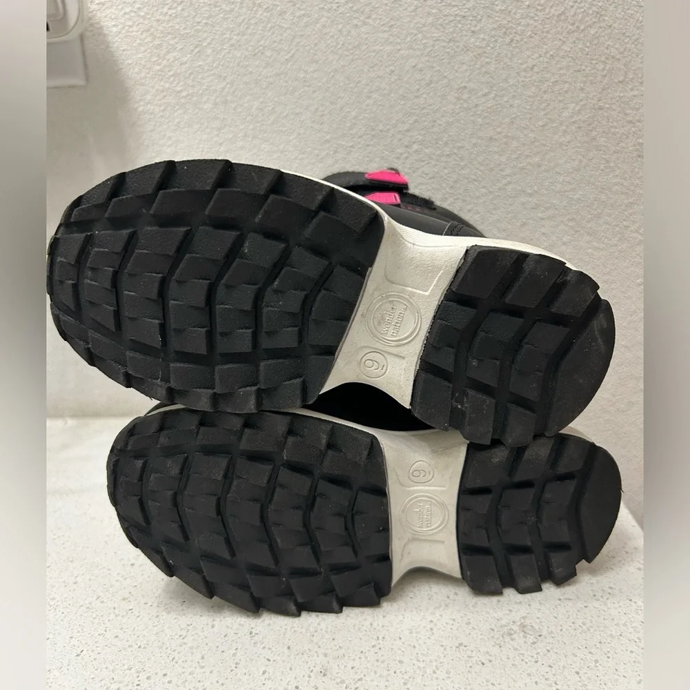🦋 Kids Black and Pink Winter Snow Boots for girls size 9!